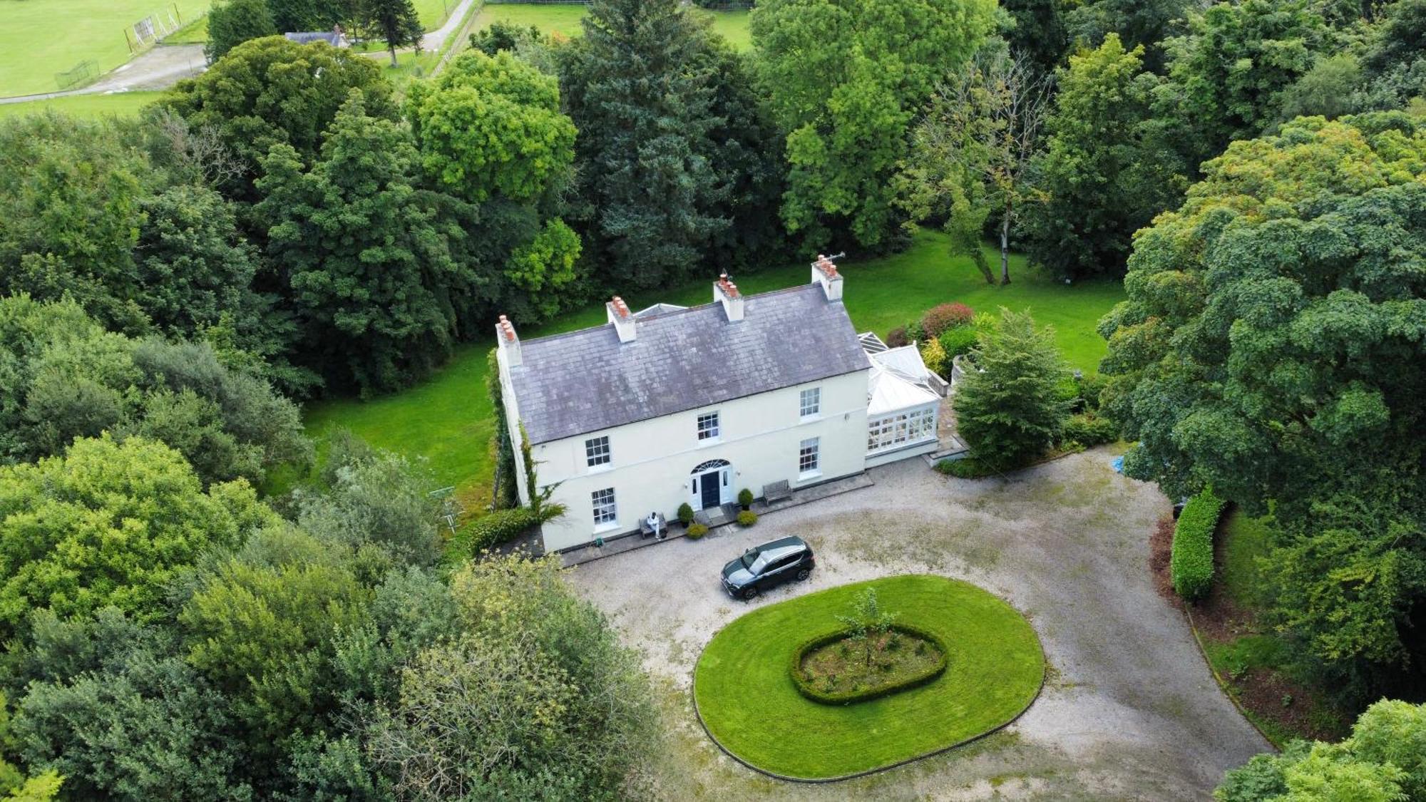 لندنديري Larchmount House B&B المظهر الخارجي الصورة