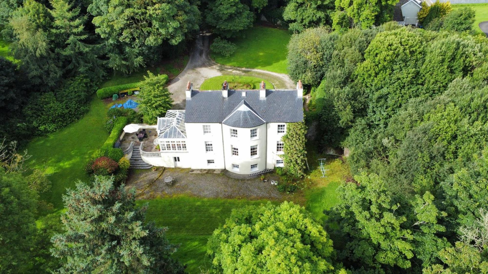 لندنديري Larchmount House B&B المظهر الخارجي الصورة