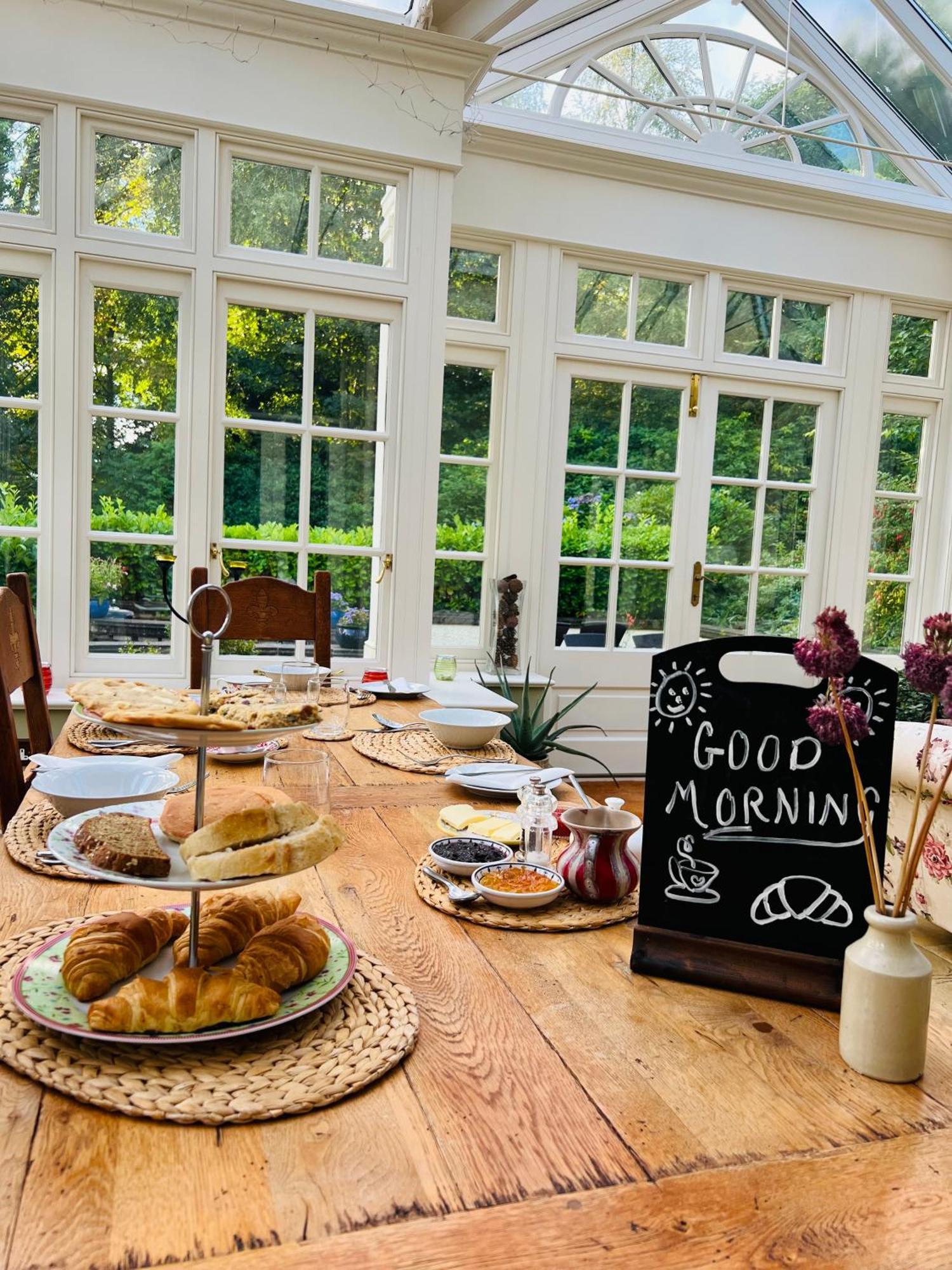 لندنديري Larchmount House B&B المظهر الخارجي الصورة