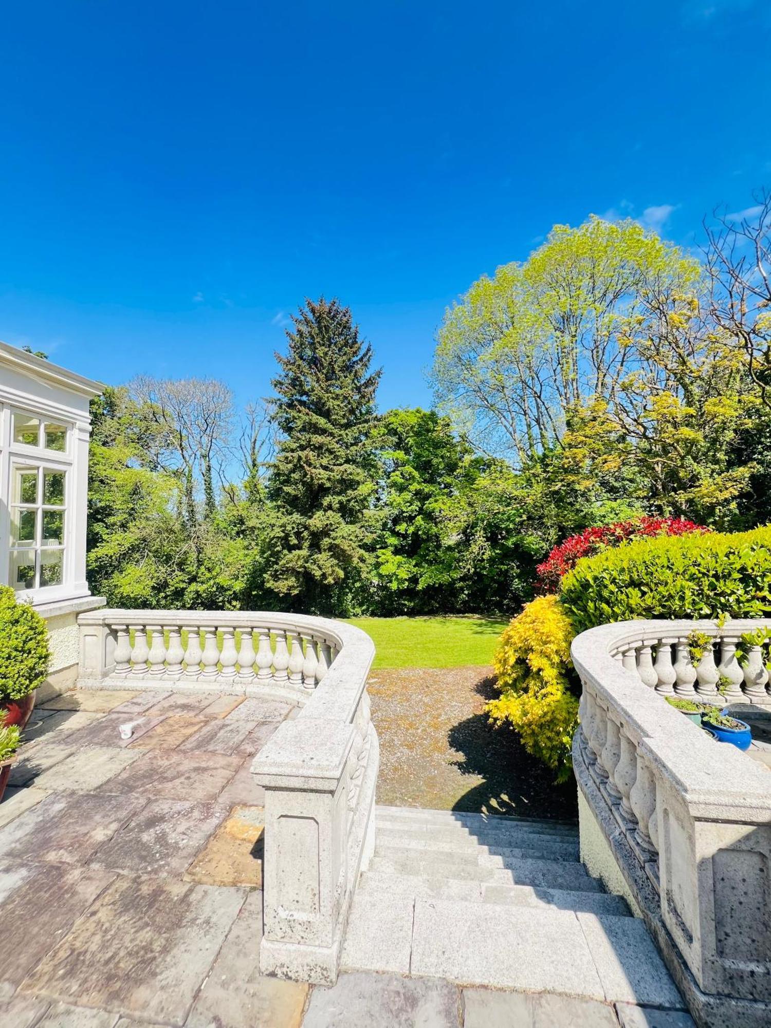 لندنديري Larchmount House B&B المظهر الخارجي الصورة